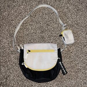 Sherpani Milli Mini Messenger Bag in Wasabi Stone